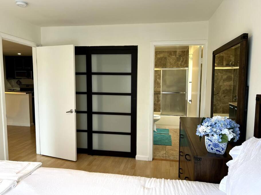 Spacious 2 Master Bedroom Apartment In Canoga Park Los Angeles Ngoại thất bức ảnh