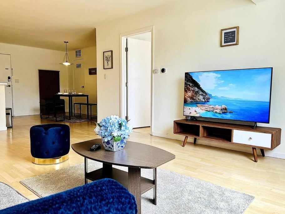 Spacious 2 Master Bedroom Apartment In Canoga Park Los Angeles Ngoại thất bức ảnh